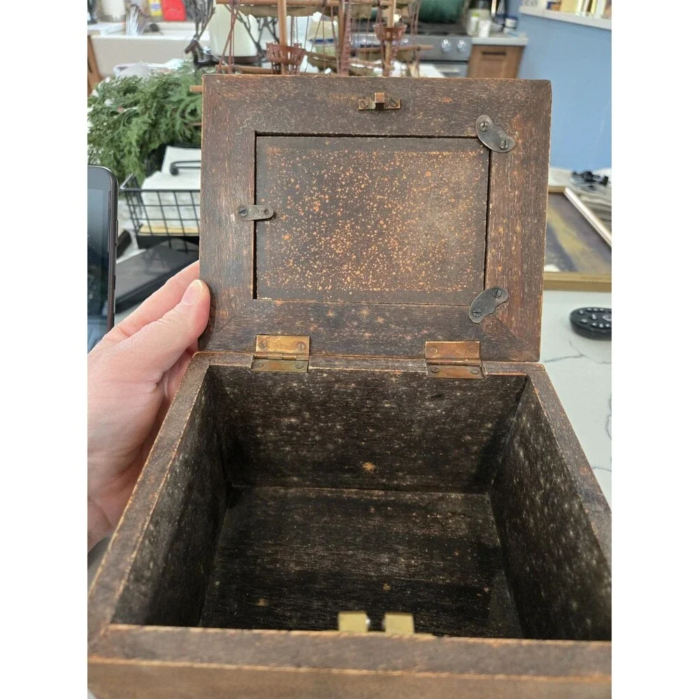 Vtg hand-carved wooden box - Keepsakes, Memories, Recipes Jewelry Trinket Box